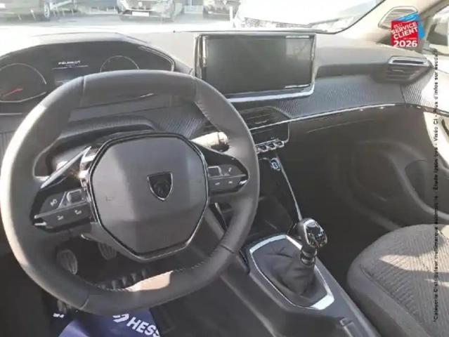 Peugeot 2008 1.2 100ch s&amp;s style — photo 15