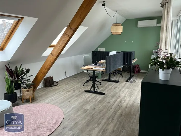 Location / Local Commercial