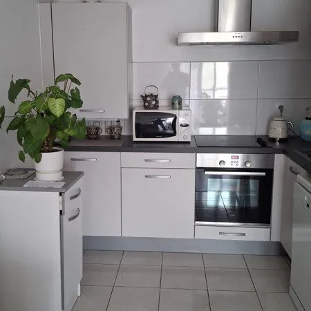 À LOUER - T2 lumineux de 50 m² avec grande terrasse et garage Ploemeur - Proche du centre-ville