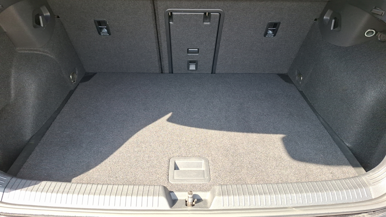 Volkswagen Golf 1.0 eTSI OPF 110 DSG7 — photo 14