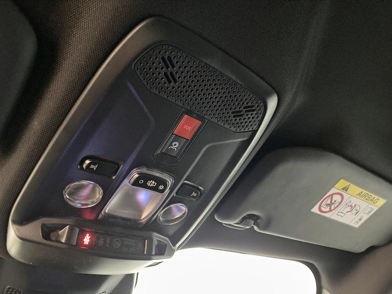 Peugeot 2008 turbo 100 ch bvm6 allure — photo 19