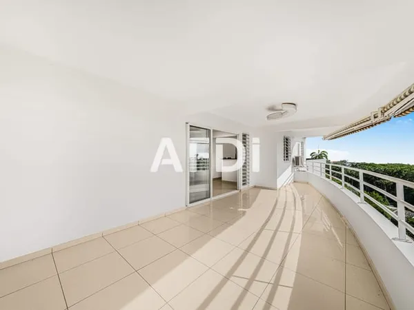 Didier - T3 de 71 m² vue mer et PIton du Carbet
