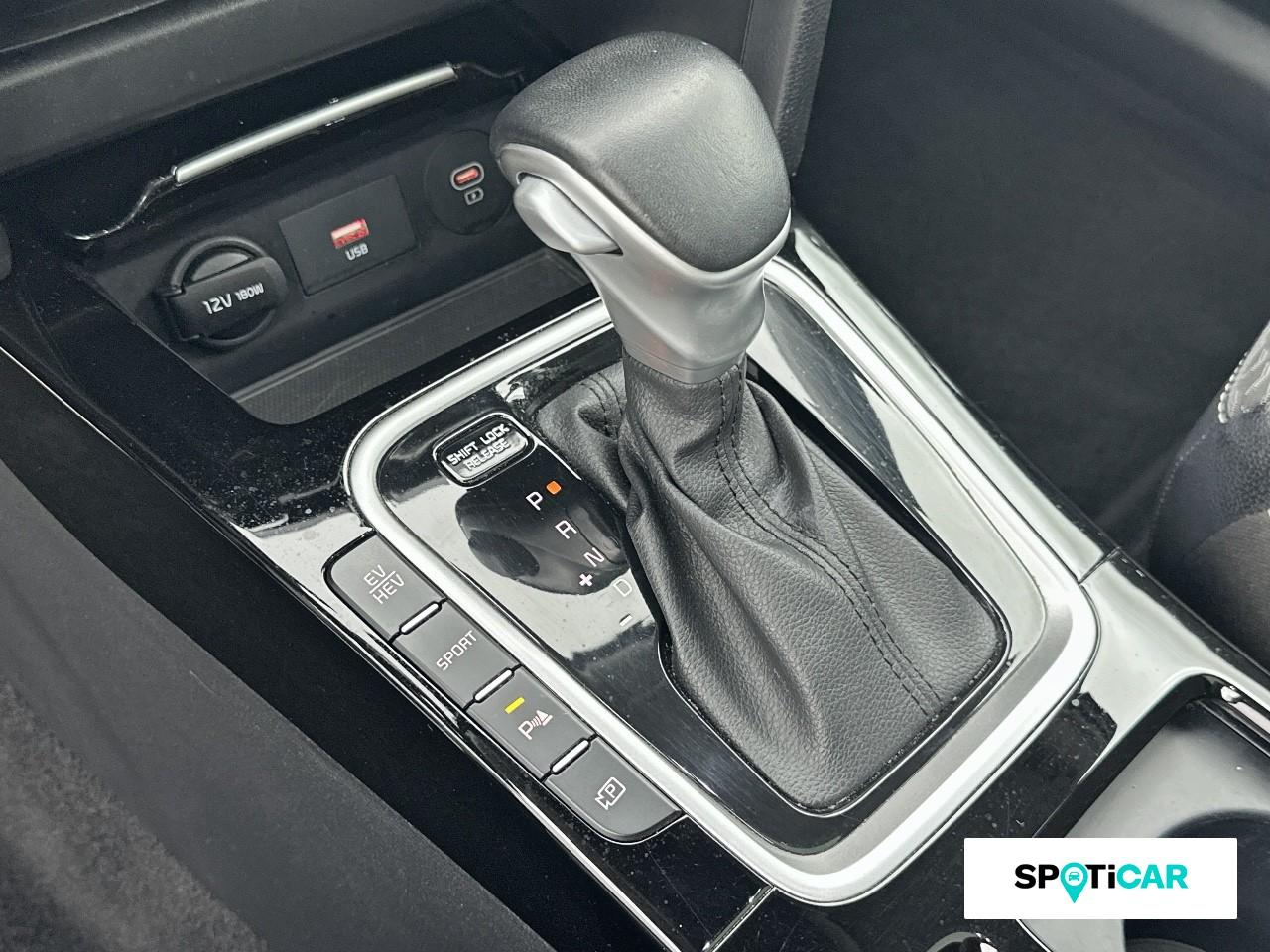 Kia Xceed 1.6 gdi 141ch phev lounge dct6 — photo 14