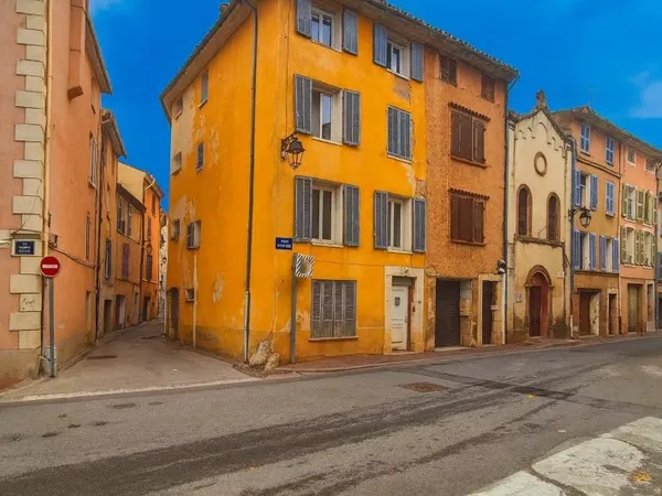 Immeuble de rapport 221 m²