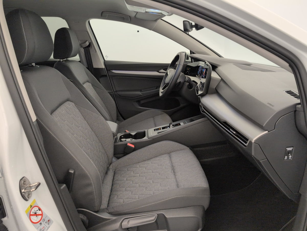 Volkswagen Golf 8 — photo 9