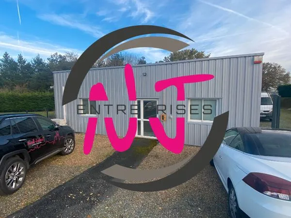 Local 130 m² BOUCHEMAINE