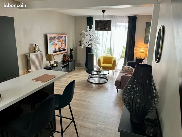 Maison de 2020 - coeur de bourg Trelivan - 3 chambres - DPE A - Aucun travaux - 94 m²