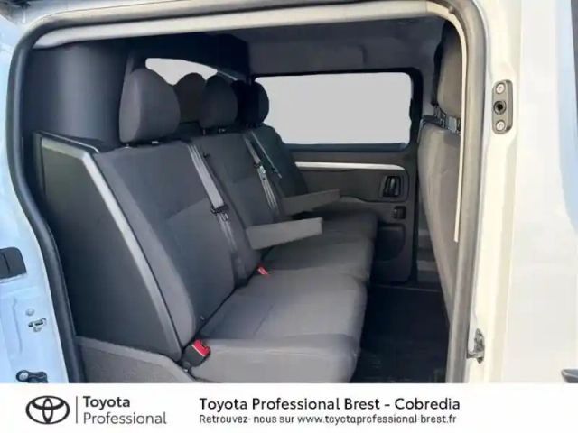 Toyota Proace medium 2.2 d-4d 150 cabine approfondie start pack confort bva my25 — photo 7