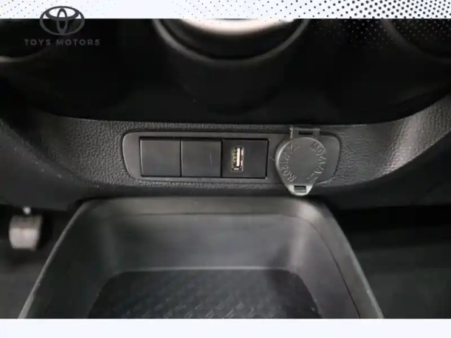Toyota Aygo 1.0 vvt-i 72 dynamic — photo 14