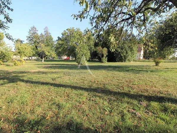 Terrain 1283 m²