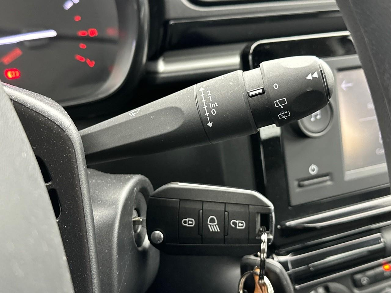 Citroën C3 puretech 83 s&s bvm5 you! — photo 18