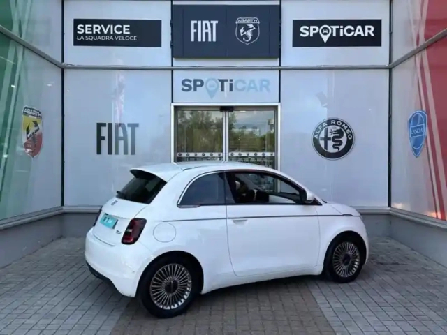 Fiat 500 e 118ch my23 — photo 4