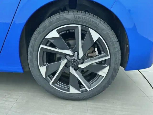 Peugeot 308 bluehdi 130ch s&amp;s eat8 — photo 13