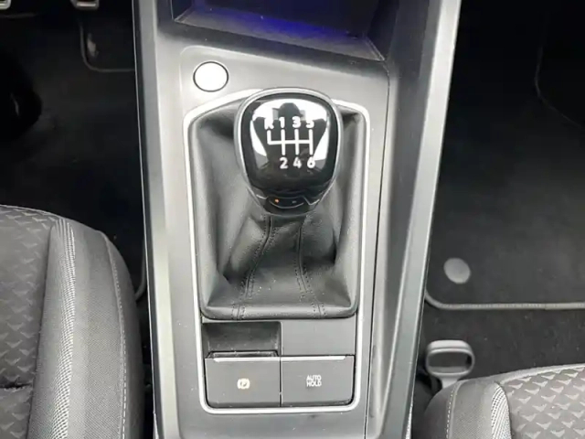 Volkswagen Golf 1.0 tsi opf 110 bvm6 — photo 21
