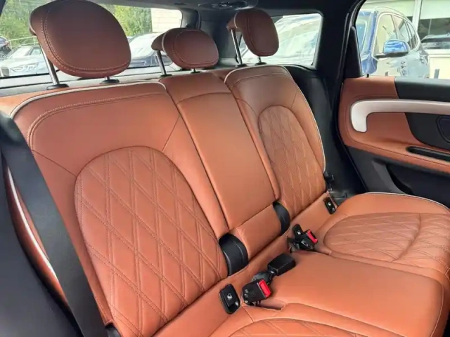 Mini Countryman cooper se  125ch + 95ch yours all4 bva6 — photo 27