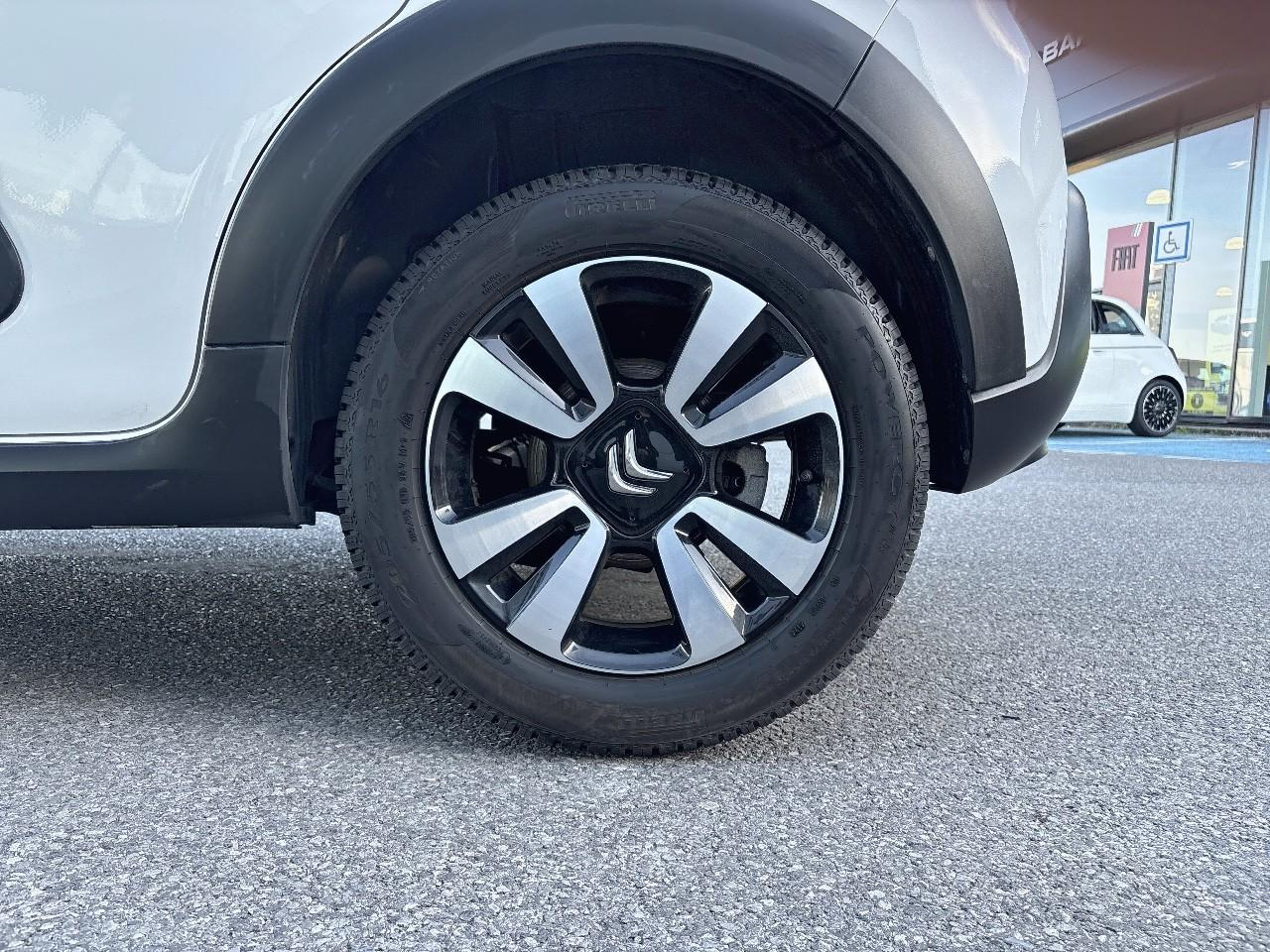 Citroën C3 1.2 puretech 110ch s&s shine eat6 — photo 11