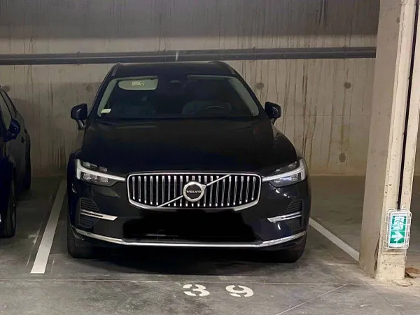 Parking 12 m²