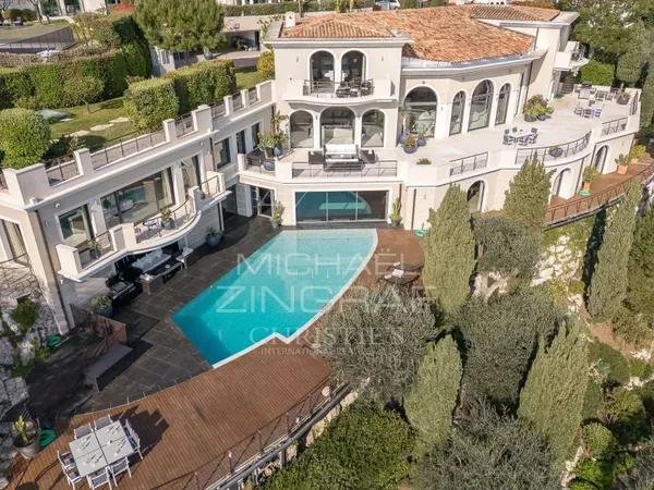 Villa 9 pièces 1200 m²