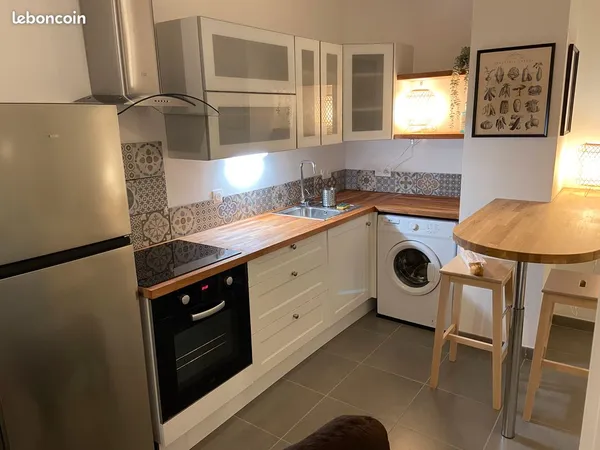 À LOUER - Charmant T2 meublé de 40 m² avec terrasse et parking - La Rochelle