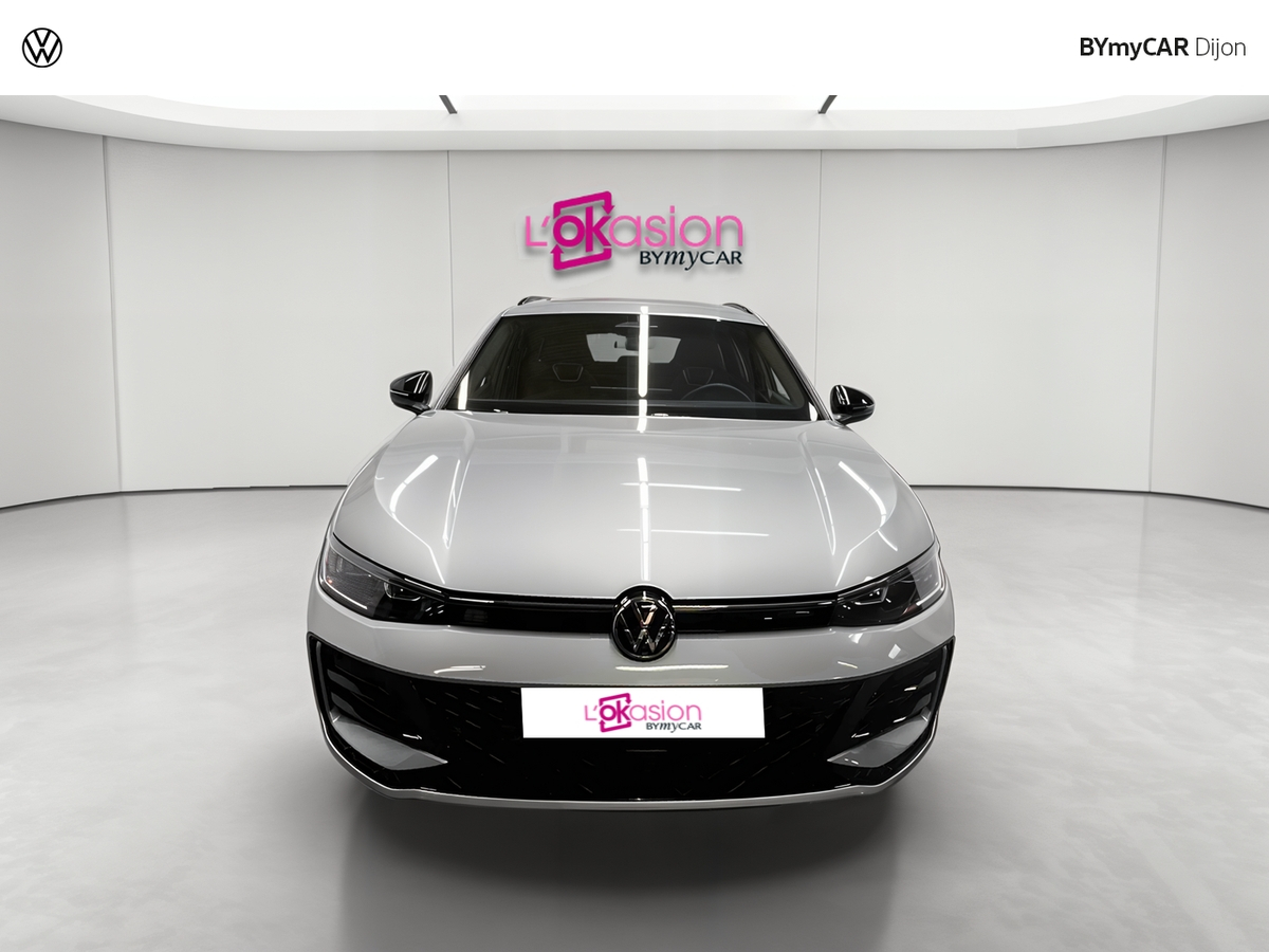 Volkswagen Passat 1.5 eHybrid 272 DSG6 — photo 8