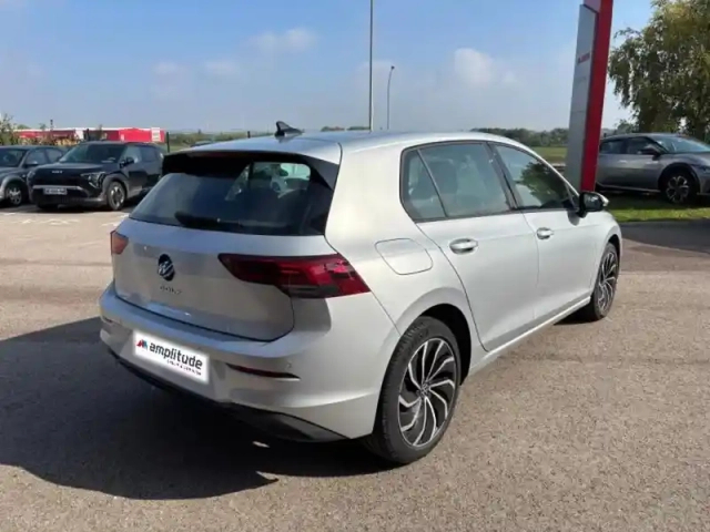 Volkswagen Golf 1.0 tsi opf 110ch life business — photo 5