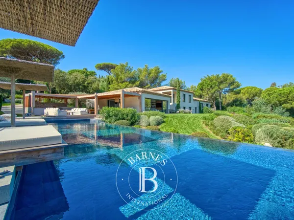 SAINT-TROPEZ - DOMAINE LES PARCS - 7 CHAMBRES + 2 DE STAFF - PISCINE