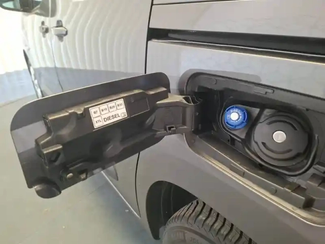Opel Combo life l1h1 1.5 diesel 100 ch start/stop — photo 13