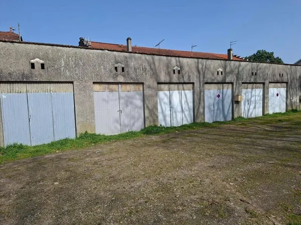 Parking 17 m²