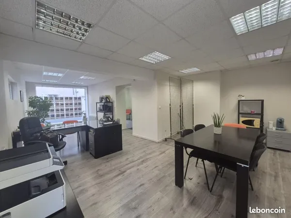 Local commercial 80 m²