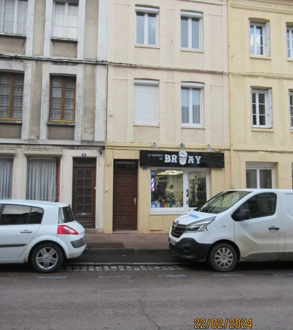 Photo 1