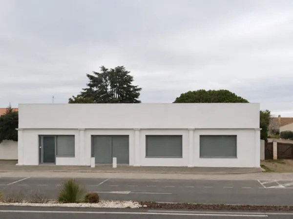 ENSEMBLE IMMOBILIER À FORT POTENTIEL AVEC LOCAL COMMERCIAL