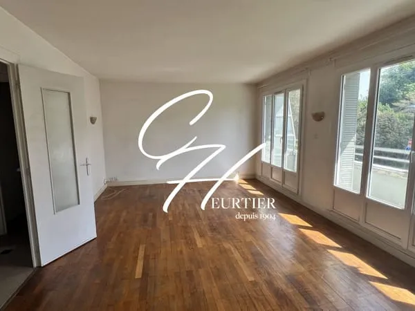 GRENOBLE T3 séjour double de 63m²