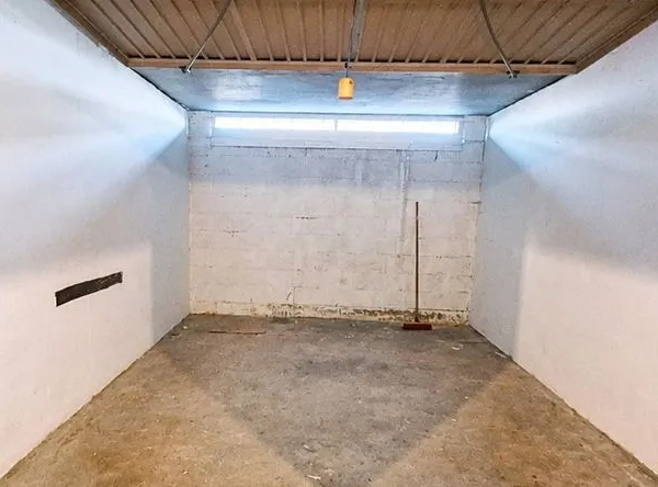Garage fermé sécurisé proche IUT fac Rodez