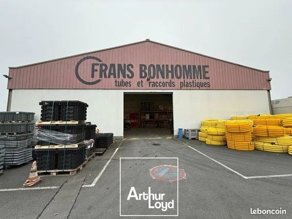 LOCAL D'ACTIVITE 1175 m² BRIVE-LA-GAILLARDE