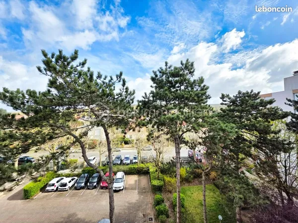 Studio 1 pièce 27 m²
