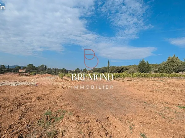 Terrain 1400 m² CARCES