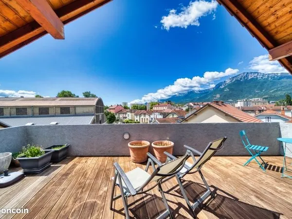 Maison 8 pièces 425 m²