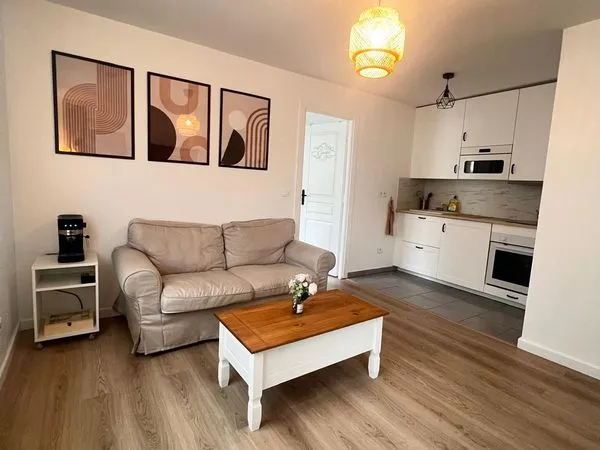 F2 28 m² - terrasse, parking, proche gare - Pierrelaye