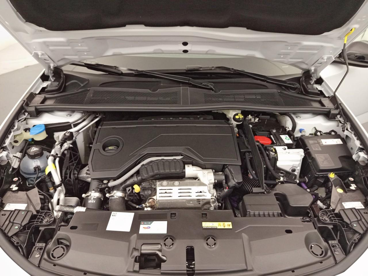 Peugeot 308 sw hybrid 145 e-dcs6 allure — photo 15