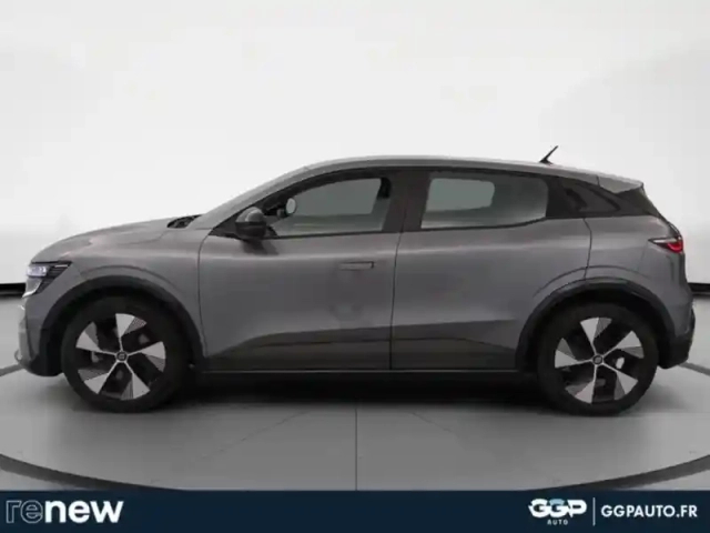 Renault Megane e-tech electric ev60 220ch equilibre optimum charge — photo 2
