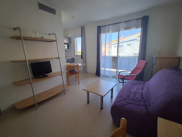 LOT DE 2 STUDIOS MEUBLÉS - 1 LOUÉ + 1 LIBRE - PORT DE ROCHEFORT