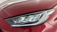 Toyota Yaris 116h Collection 5p MY22 — photo 17