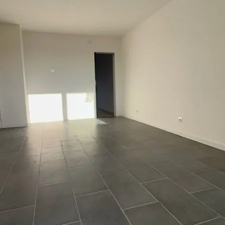 Appartement, à louer Reims