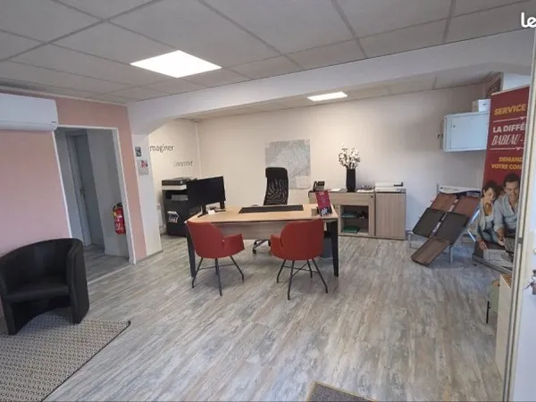 Local commercial, bureau