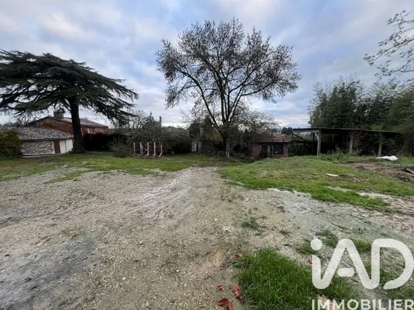 Terrain 722 m²