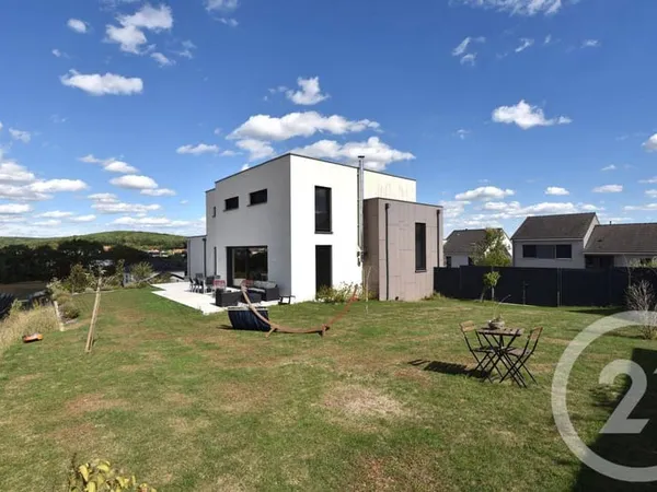 Maison 6 pièces 253 m²
