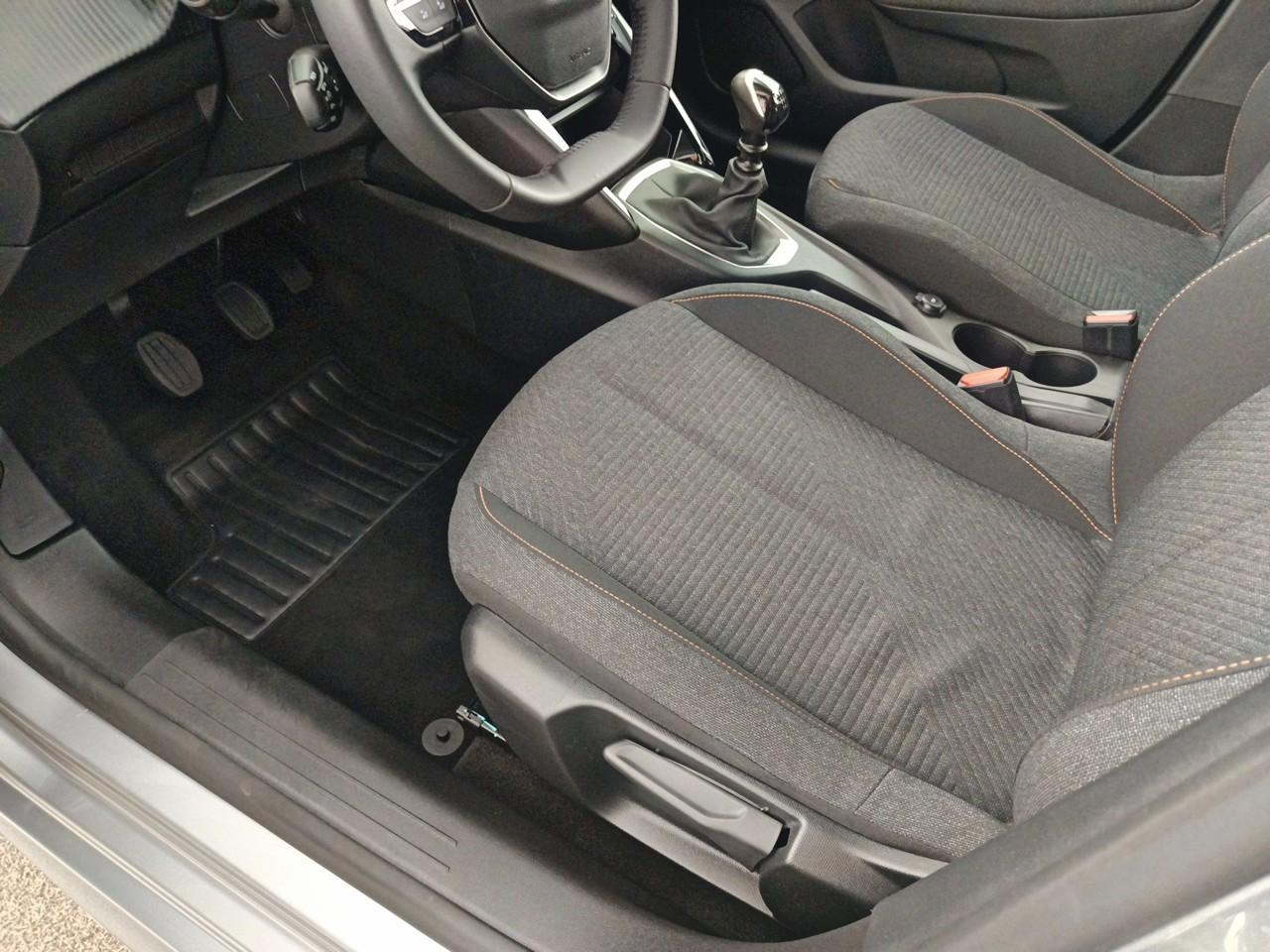 Peugeot 208 100 s&s bvm6 style — photo 21