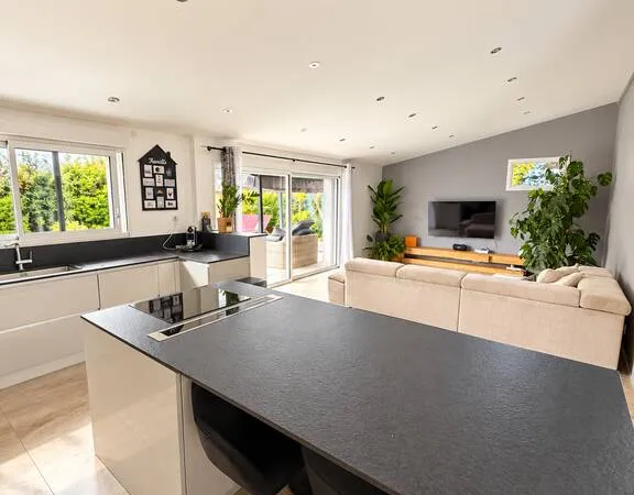 Maison 6 pièces 290 m²