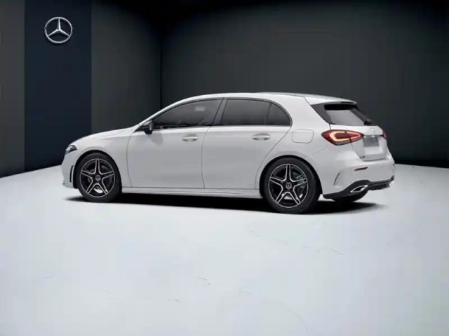 Mercedes Classe A 200 amg line — photo 31
