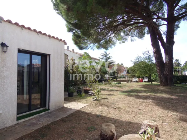 LEZIGNAN LA CEBE / AXE A75 / VILLA T5 SUR 745 m² DE JARDIN